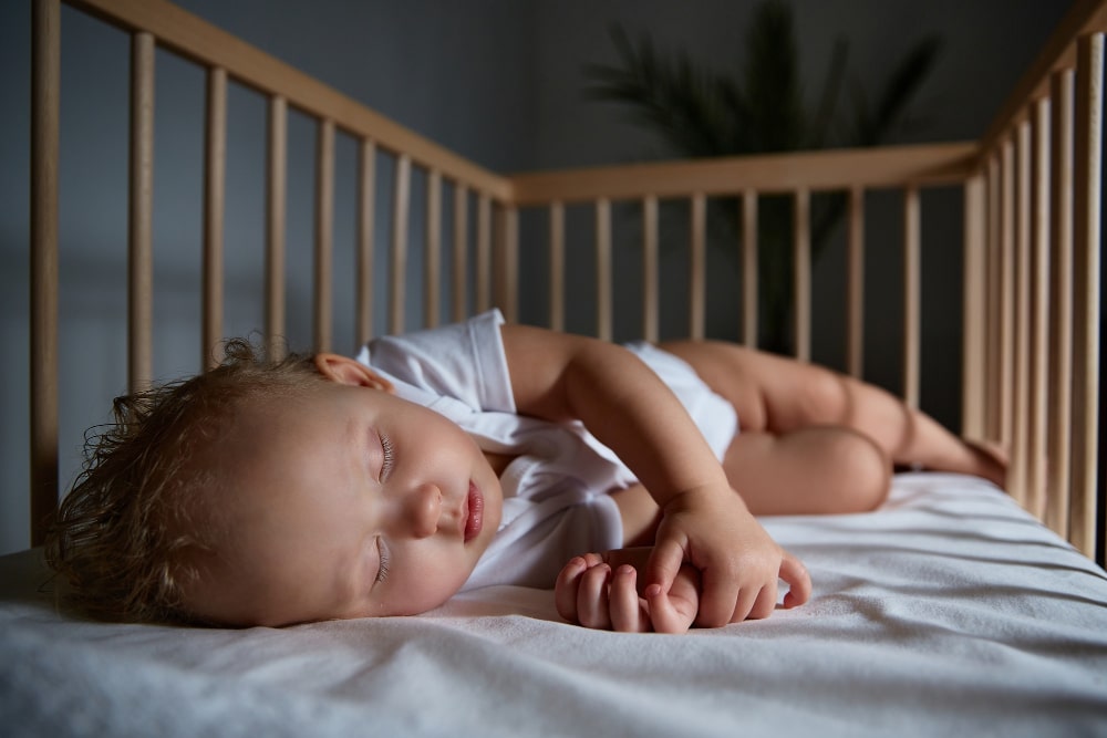 Comment faire dormir bébé dans son lit